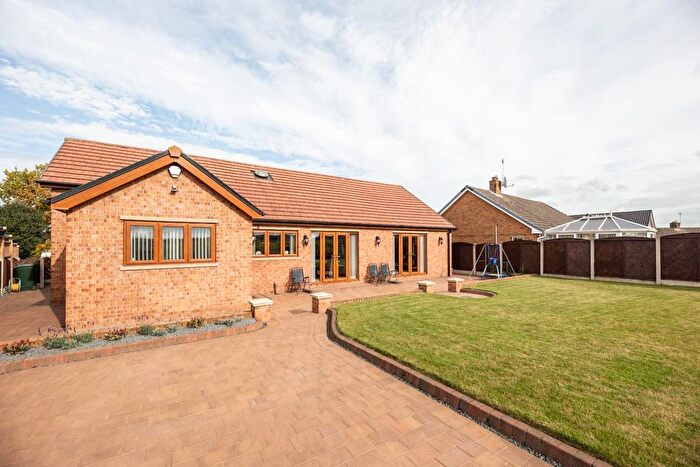 4 Bedroom Detached Bungalow For Sale In Springfield Crescent, Kirk Smeaton, Pontefract, WF8
