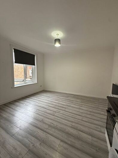 1 Bedroom Flat To Rent In Brockley Road, London, SE4