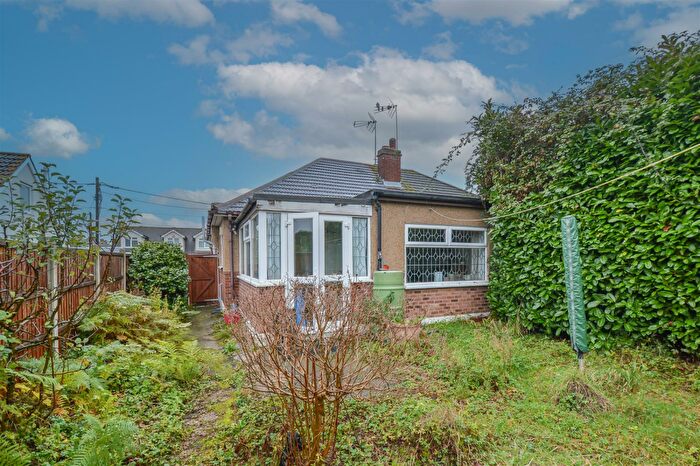 2 Bedroom Bungalow For Sale In Cedar Road, Hutton, Brentwood, CM13