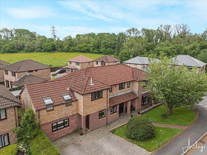 5 Bedroom Detached House For Sale In Glan Creigiau, Groesfaen, Pontyclun, CF72