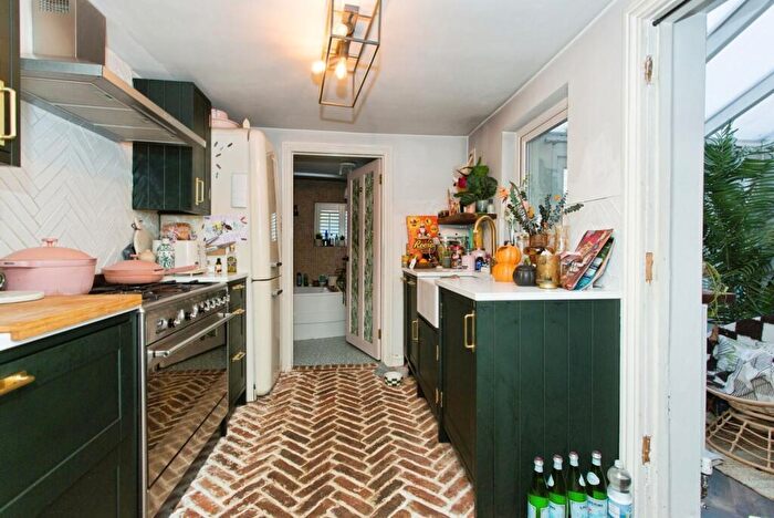 1 Bedroom Flat For Sale In Abbey Road, Cambridgeshire, CB5