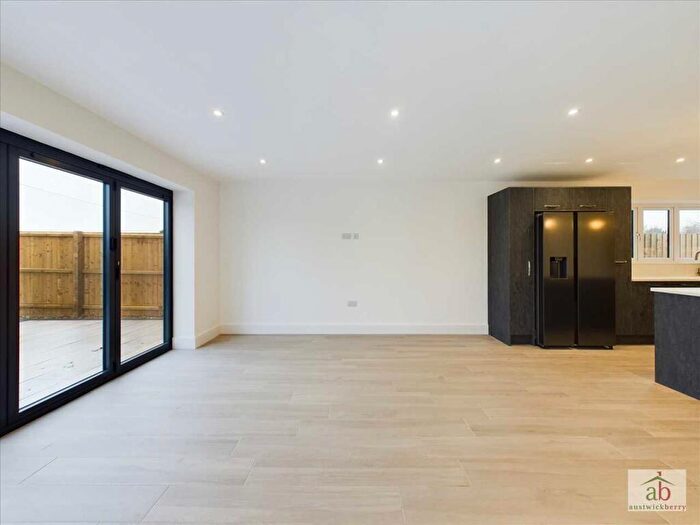 5 Bedroom Detached House For Sale In Oak House, Carlton Road, Kesgrave, IP5