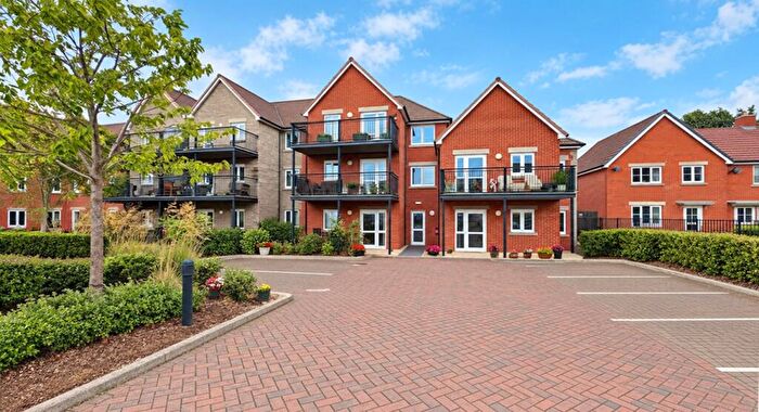 1 Bedroom Flat For Sale In Blue Cedar Close, Yate, Bristol, BS37