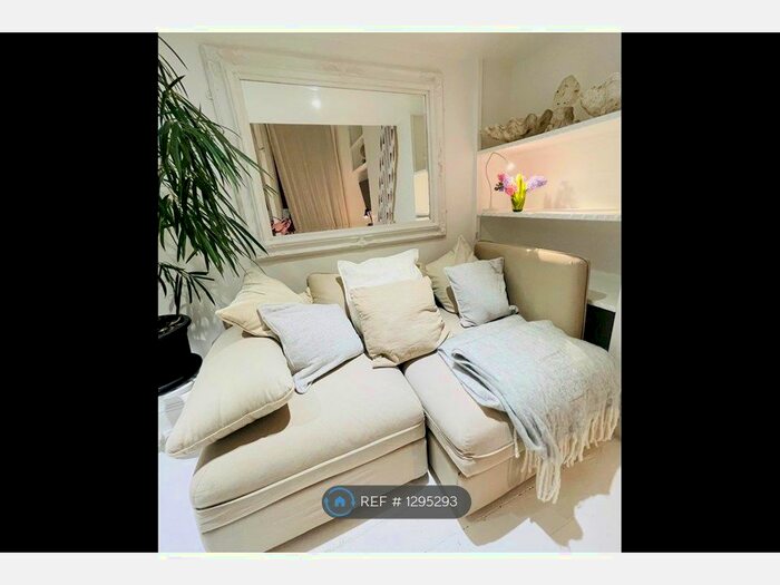 Studio To Rent In Fernhead Road, London, W9