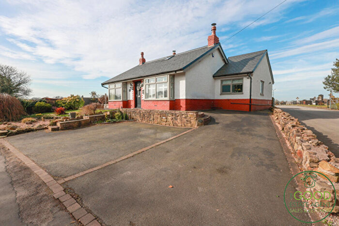 3 Bedroom Detached Bungalow For Sale In Woodplumpton Road, Preston, PR4