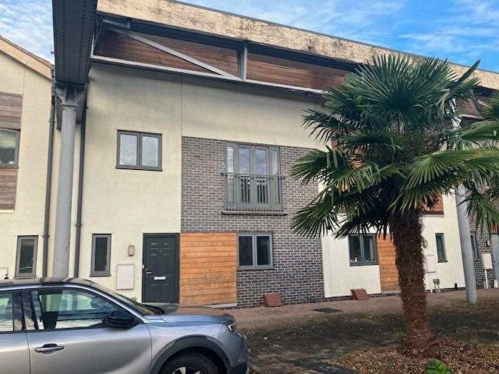 2 Bedroom Character Property To Rent In Wolverton Park Road, Wolverton, Milton Keynes, MK12