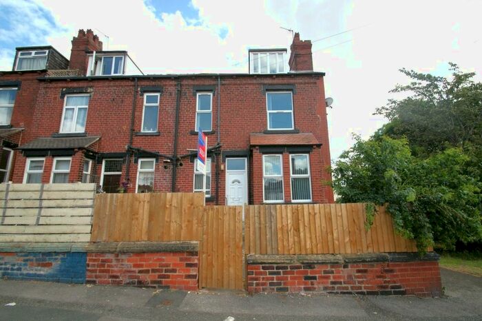 3 Bedroom Terraced House To Rent In Armley Lodge Road, Leeds, West Yorkshire, Uk, LS12