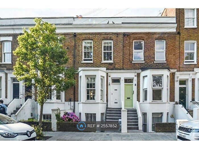 3 Bedroom Flat To Rent In Bramber Road, London, W14