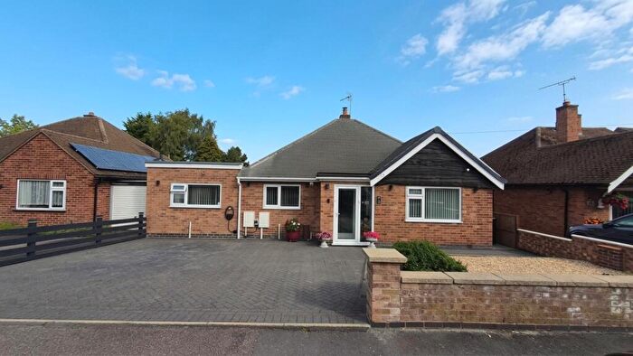 2 Bedroom Detached Bungalow For Sale In Ambergate Drive, Birstall, LE4