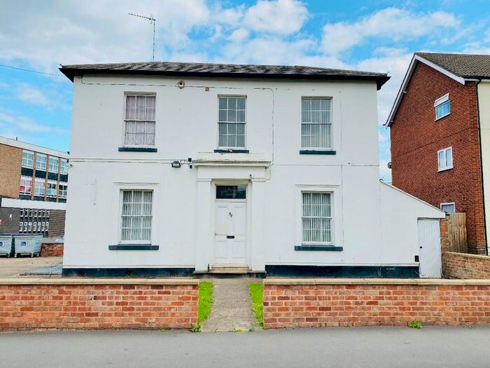 9 Bedroom Detached House To Rent In Brunswick Street, Leamington Spa, CV31