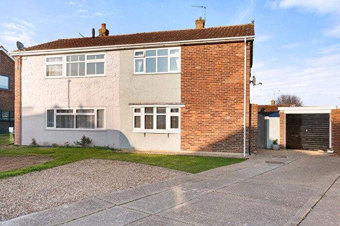 4 Bedroom Semi Detached House For Sale In Cedar Way, Great Bentley, Colchester, CO7