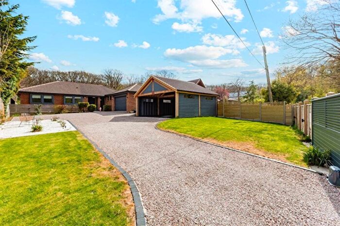 4 Bedroom Bungalow To Rent In Radfall Ride, Whitstable, Kent, CT5