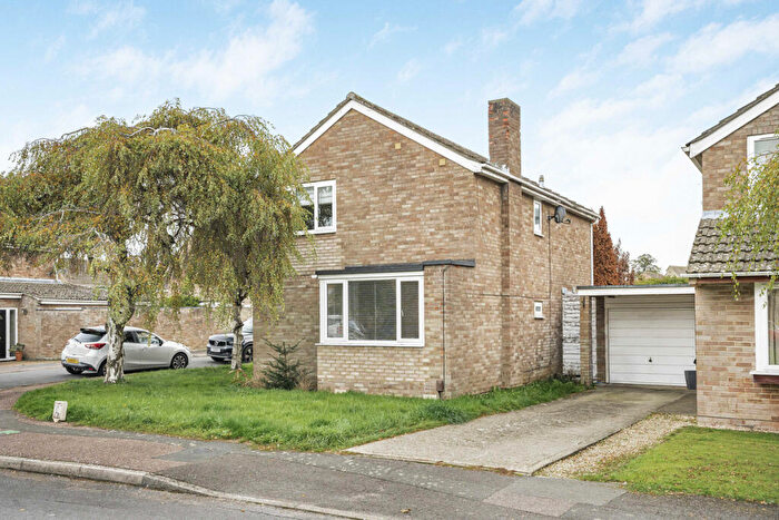 3 Bedroom Detached House For Sale In Manor Way, Kidlington, OX5