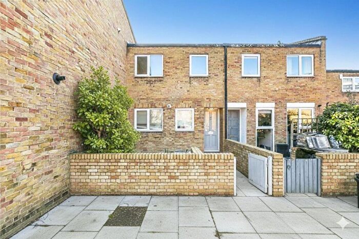 4 Bedroom Terraced House To Rent In Wynter Street, London, SW11