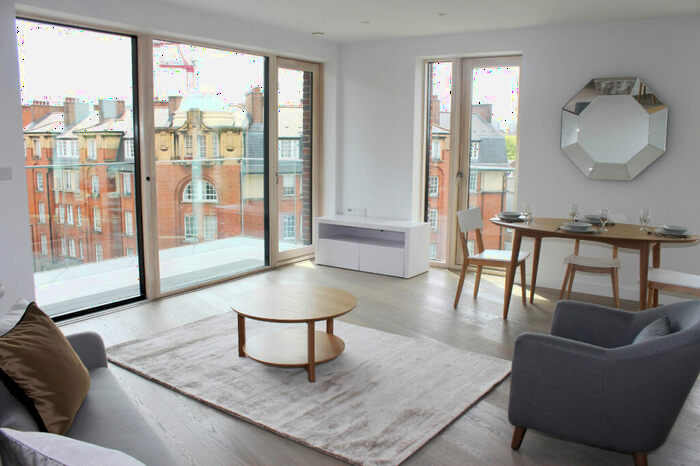 2 Bedroom Apartment To Rent In Mansfield Point, Trafalgar Place, Elephant & Castle, SE17