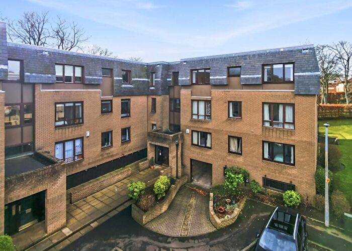 2 Bedroom Flat For Sale In / Rocheid Park, Edinburgh, EH4