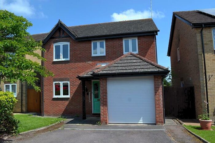 4 Bedroom Detached House To Rent In Meadow View, Buntingford, SG9