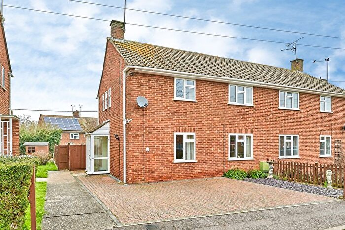 3 Bedroom Semi Detached House For Sale In Skeins Way, Clavering, Saffron Walden, CB11