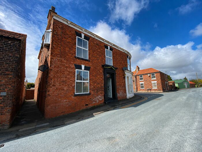 3 Bedroom End Of Terrace House To Rent In Main Street, Ottringham, HU12
