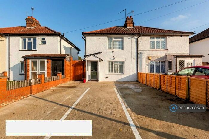 2 Bedroom Flat To Rent In Green Wrythe Lane, Carshalton, SM5