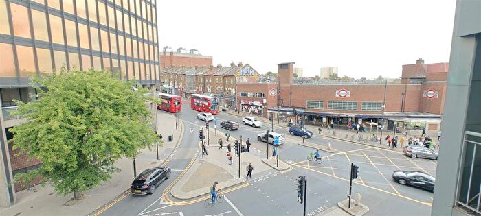 1 Bedroom Flat To Rent In Station Road, Wood Green, N22