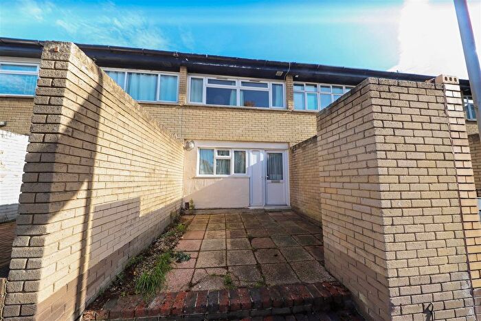 2 Bedroom Terraced House For Sale In Mayfield Close, Hillingdon, UB10