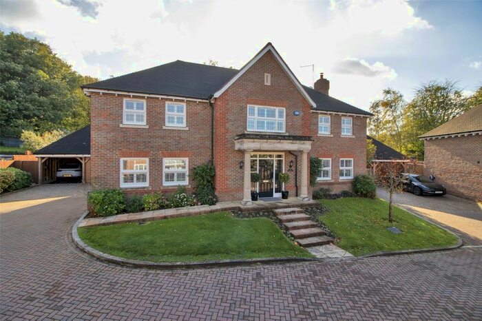 6 Bedroom Detached House For Sale In Horizon Close, Brasted, Westerham, Kent, TN16