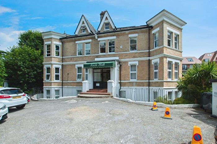 1 Bedroom Flat For Sale In Knyveton Road, Bournemouth, BH1