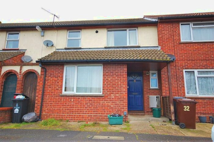 5 Bedroom Terraced House To Rent In Penrice Close, Colchester, Essex, CO4
