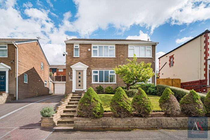 4 Bedroom Detached House For Sale In George Street, Shaw, Oldham, OL2
