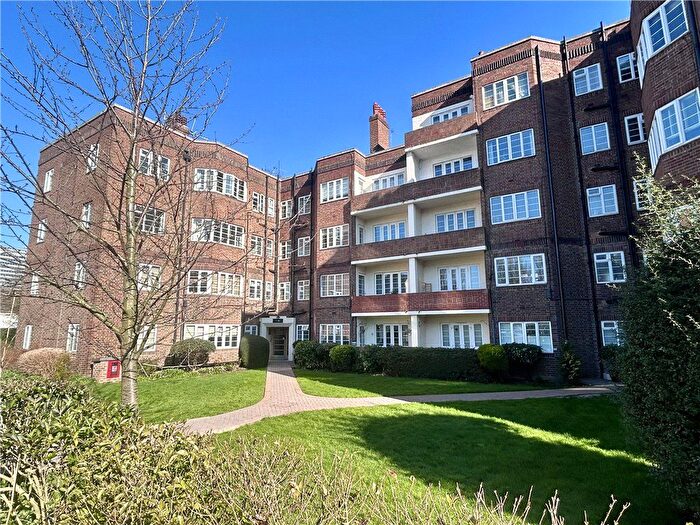 2 Bedroom Flat To Rent In Chiswick Village, London, W4
