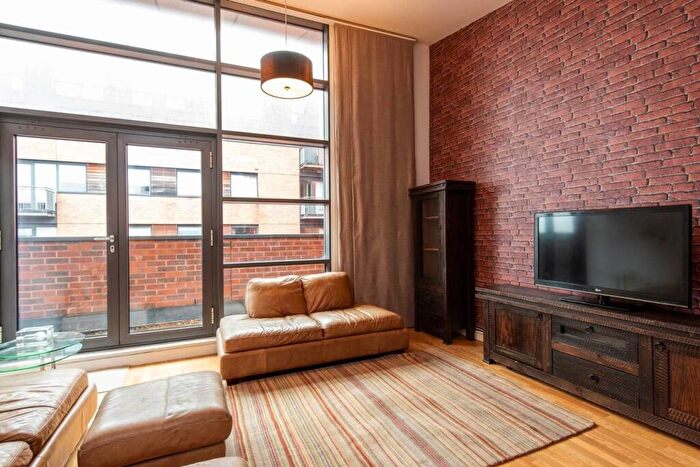 2 Bedroom Apartment To Rent In Rossetti Place, Lower Byrom Street, Manchester, M3