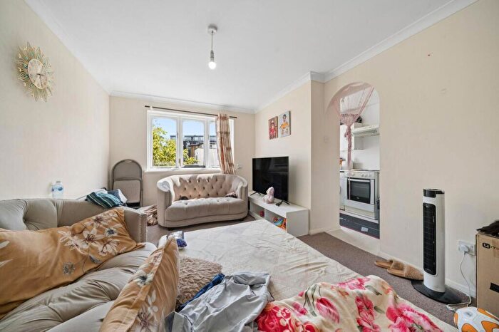 1 Bedroom Flat For Sale In Glenville Grove, London, ., SE8