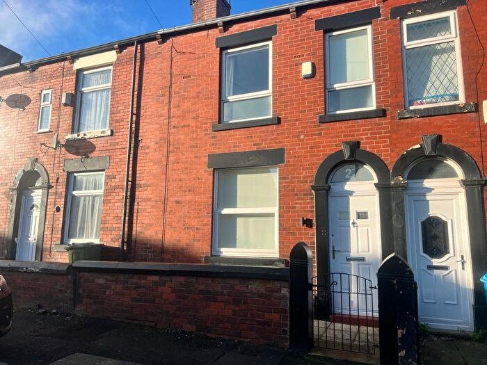 3 Bedroom Terraced House To Rent In Brunswick Street, Oldham, OL2