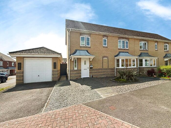 2 Bedroom Semi-Detached House For Sale In Wiltshire Crescent, Basingstoke, RG22