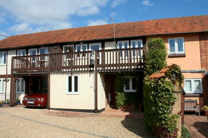 2 Bedroom Flat To Rent In The Byres, Dollicott, Haddenham, Aylesbury, HP17