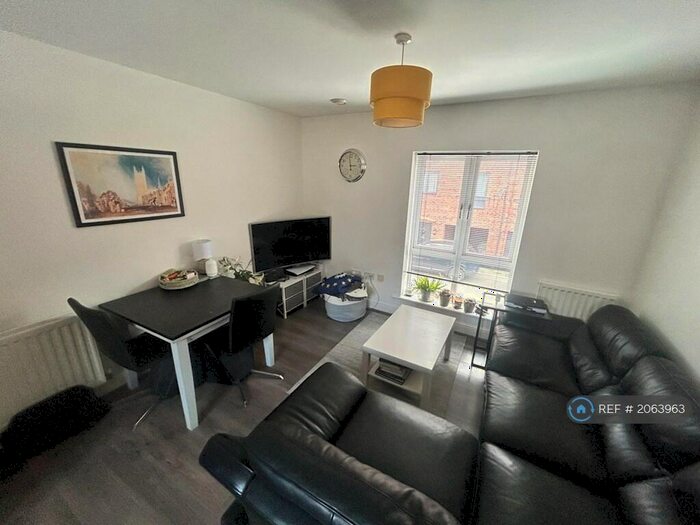 2 Bedroom Flat To Rent In Twine Street, Hunslet, Leeds, LS10