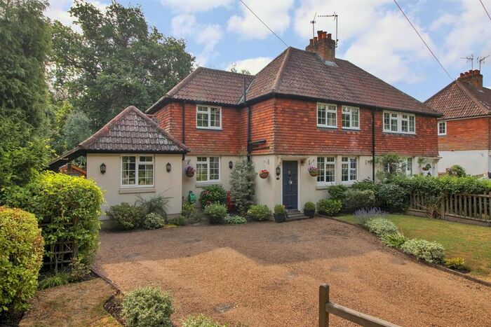 3 Bedroom Semi-Detached House For Sale In Smarts Hill, Penshurst, Tonbridge, TN11