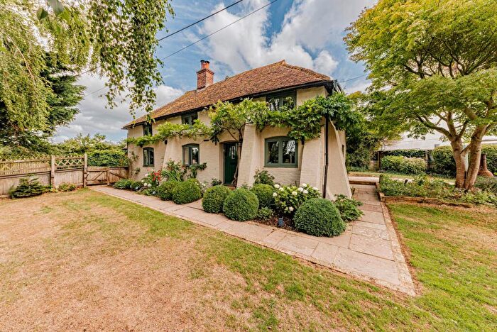 3 Bedroom Detached House For Sale In Badlesmere, Faversham, ME13