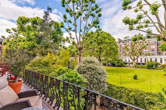 2 Bedroom Flat For Sale In Randolph Crescent, Maida Vale, London, W9