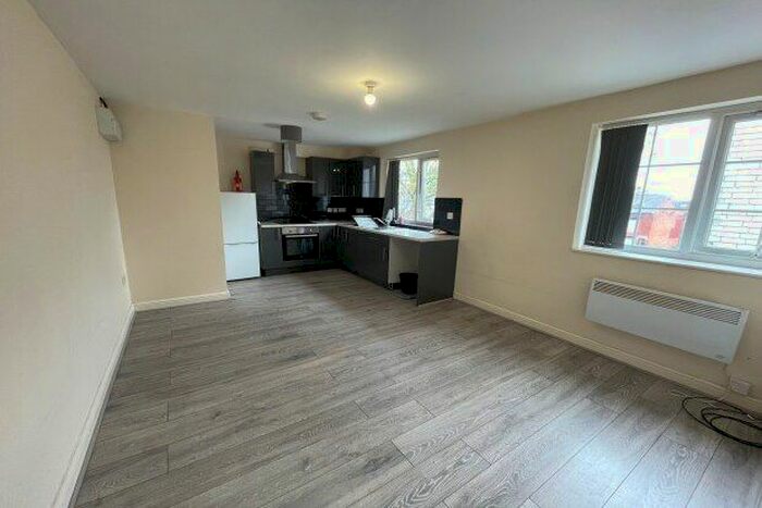 1 Bedroom Flat To Rent In A Narborough Road, Leicester, LE3