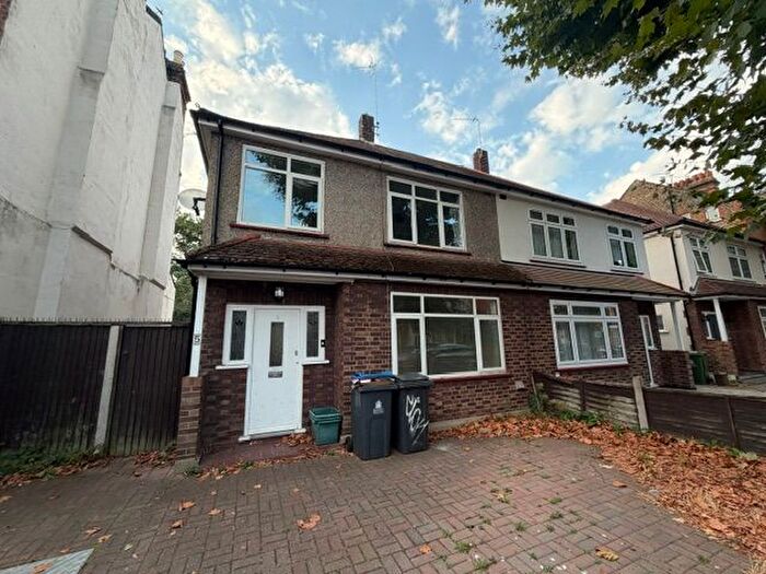 3 Bedroom Semi Detached House For Sale In Victoria Avenue, Surbiton, KT6