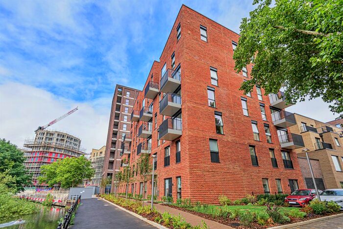 1 Bedroom Flat To Rent In Joseph Huntley Walk, Reading, RG1