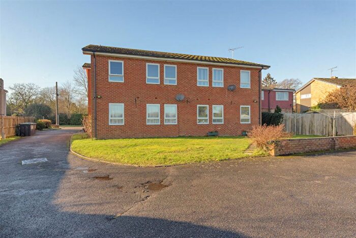 1 Bedroom Flat For Sale In Hale Street, East Peckham, Tonbridge, TN12