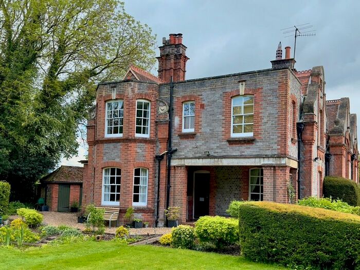 3 Bedroom Semi-Detached House To Rent In Goring Heath, Oxfordshire, RG8