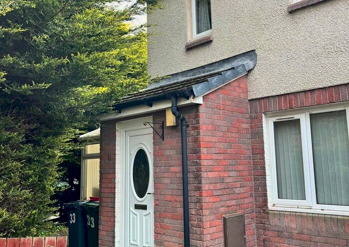 2 Bedroom Semi-Detached House To Rent In West Pilton Green, Edinburgh, EH4