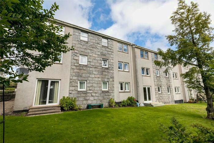 2 Bedroom Flat To Rent In Queens Avenue, Aberdeen, AB15