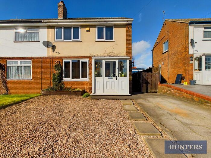 3 Bedroom Semi-Detached House For Sale In Beacon Road, Scarborough, YO12