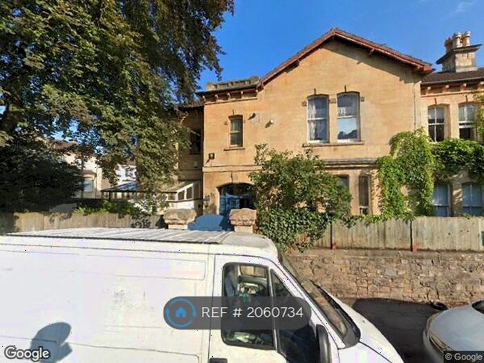 Studio To Rent In Redland, Bristol, BS6