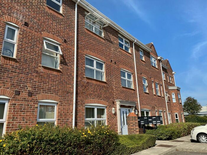 1 Bedroom Flat To Rent In Lowther Drive, Eastbourne - Darlington, DL1
